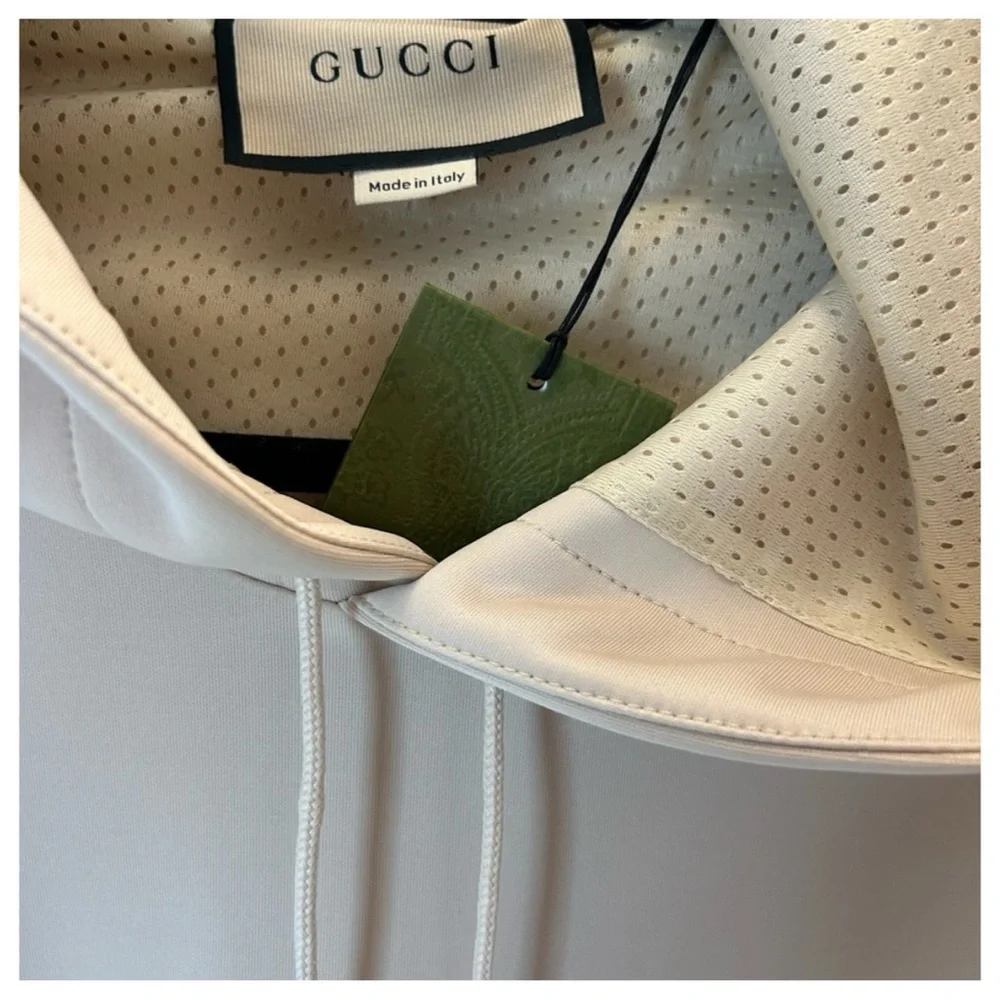 Unisex Gucci light neoprene Gucci logo hoodie size medium fits like large - Picture 5 of 5